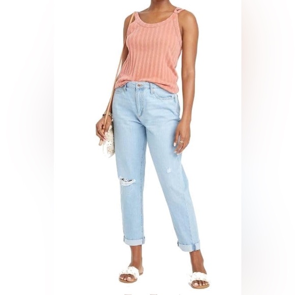 Universal Thread Women's Mid-Rise Boyfriend Jeans Light Wash - Picture 3 of 6